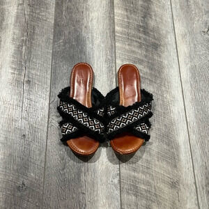 Universal‎ Thread Black Embroidered Sandals